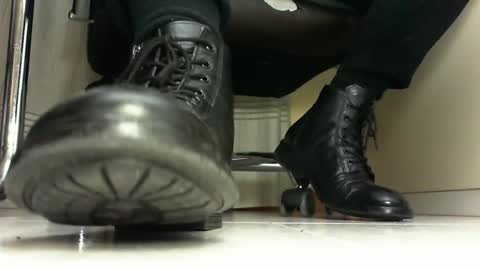 Snapshot of pablomenesssl chatting on 3, 2, 2025 Pablo Meness online show from 3, 2, 2025