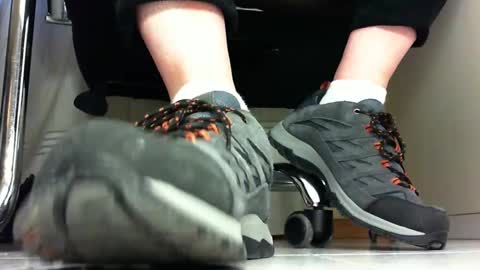 Snapshot of pablomenesssl chatting on 12, 2, 2025 Pablo Meness online show from 12, 2, 2025