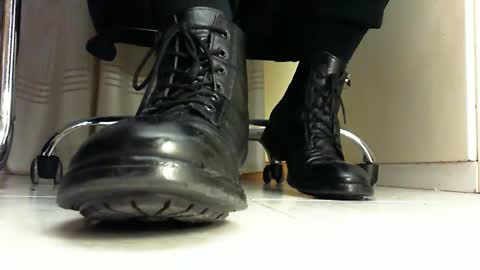 Snapshot of pablomenesssl chatting on 22, 2, 2025 Pablo Meness online show from 22, 2, 2025