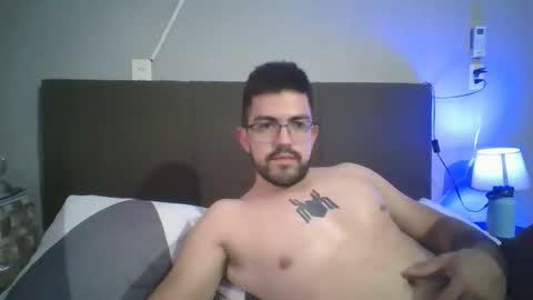 Snapshot of pajero1210 chatting on 16, 11, 2025 pajero1210 online show from 16, 11, 2025