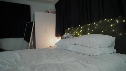 Snapshot of pakeha_princess chatting on 12, 7, 2026 Holly online show from 12, 7, 2026