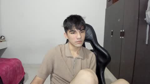 pakun_ online show from 5, 1, 2025