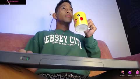 Palo Santo online show from 25, 3, 2026