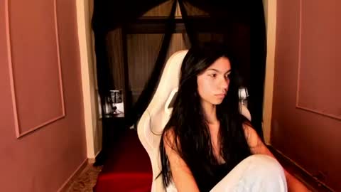 Snapshot of pamelaascott chatting on 8, 7, 2026 P A M online show from 8, 7, 2026