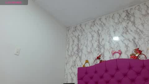 Snapshot of pantera_white chatting on 11, 4, 2026 pantera_white online show from 11, 4, 2026