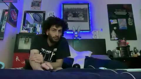 PantsLessTraveler online show from 2, 12, 2025