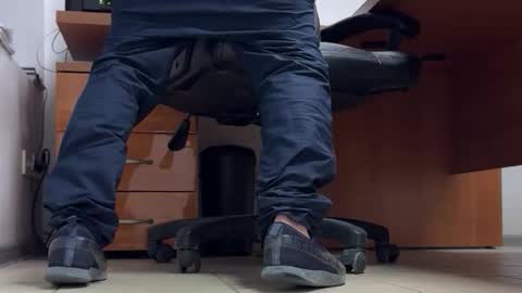 Snapshot of pantyhoselover8den chatting on 9, 9, 2025 Pantyhose Lover online show from 9, 9, 2025