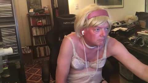 Snapshot of pantyvloletlace chatting on 7, 2, 2025 Pantyvioletlace online show from 7, 2, 2025