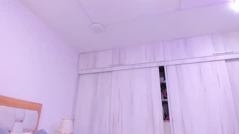 Paola  online show from 9, 3, 2025