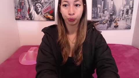 Snapshot of paolabotero chatting on 29, 4, 2026 Paola online show from 29, 4, 2026