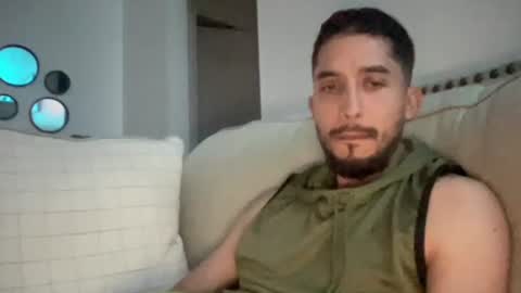 papicubano_guapo23cm online show from 23, 6, 2026