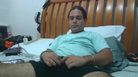 Snapshot of papiipr185 chatting on 3, 5, 2026 PapiiPR185 online show from 3, 5, 2026