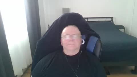 Snapshot of papilly chatting on 8, 3, 2026 papilly online show from 8, 3, 2026