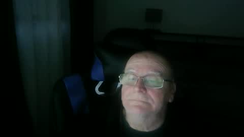 Snapshot of papilly chatting on 28, 3, 2026 papilly online show from 28, 3, 2026