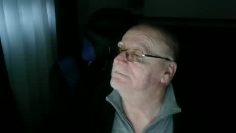 Snapshot of papilly chatting on 31, 3, 2026 papilly online show from 31, 3, 2026