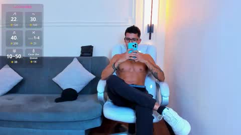 Ryan And Casper online show from 4, 11, 2025