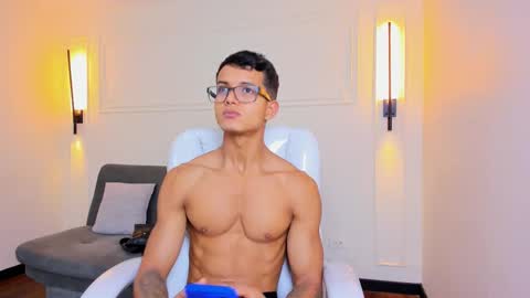 Ryan And Casper online show from 22, 11, 2025