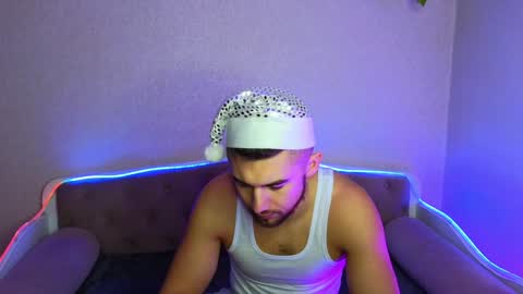 Snapshot of paradisepleasure_ chatting on 30, 12, 2024 Allie  Alex Thumbs up if you like us online show from 30, 12, 2024