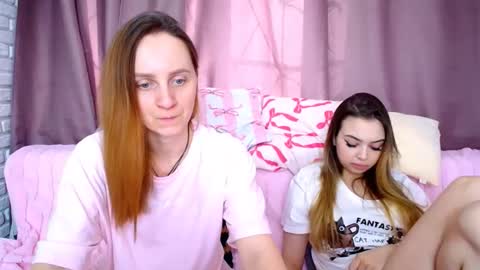 paradisexparadisex online show from 5, 4, 2026
