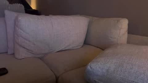 Pariain online show from 6, 3, 2026