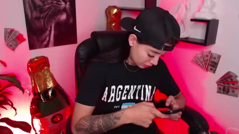 Paris D angelo online show from 8, 12, 2024