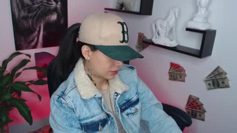 Paris D angelo online show from 5, 2, 2025