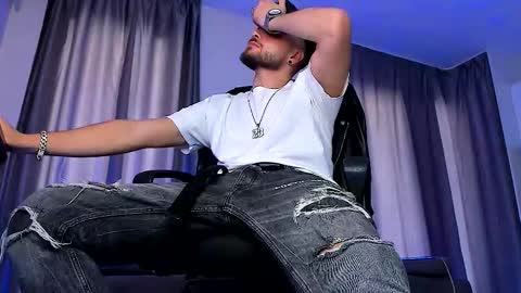 Paris online show from 5, 10, 2025