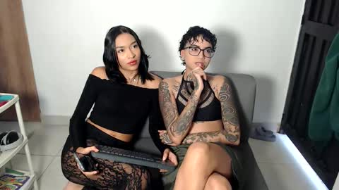 parisandvi online show from 12, 1, 2026