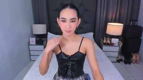 Snapshot of parismilker chatting on 13, 1, 2026 parismilker online show from 13, 1, 2026