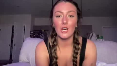 Snapshot of parkermonroeofficial chatting on 22, 7, 2026 Parker Monroe online show from 22, 7, 2026