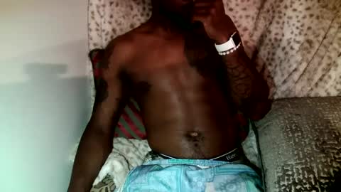 Snapshot of parlaytellio chatting on 25, 12, 2024 Parlay Tellio online show from 25, 12, 2024