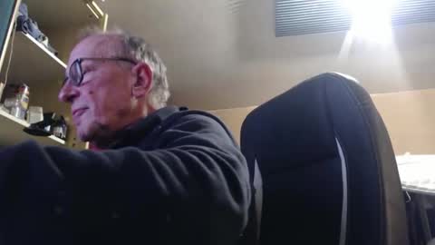 pascal88881 online show from 19, 11, 2025