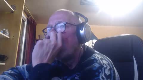 pascal88881 online show from 18, 12, 2025