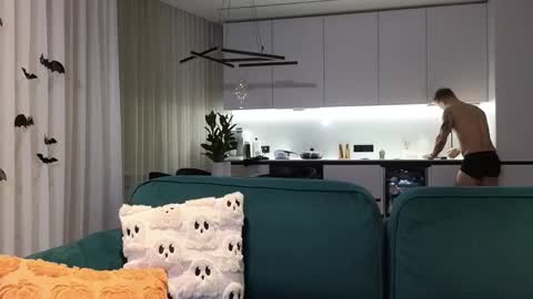 Pashka online show from 28, 10, 2025