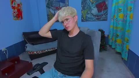 .... online show from 20, 12, 2025