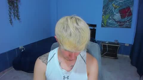 Snapshot of patrik027 chatting on 17, 4, 2026 .... online show from 17, 4, 2026