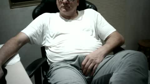 Snapshot of pattrom chatting on 13, 5, 2026 Patrom online show from 13, 5, 2026