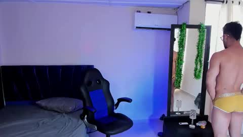 Paull George online show from 5, 12, 2025