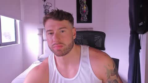 Snapshot of paul_roger chatting on 18, 2, 2025 PAUL ROGER online show from 18, 2, 2025