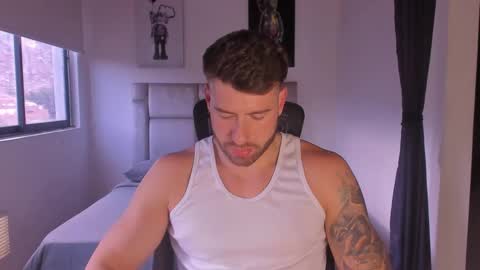 Snapshot of paul_roger chatting on 23, 2, 2025 PAUL ROGER online show from 23, 2, 2025