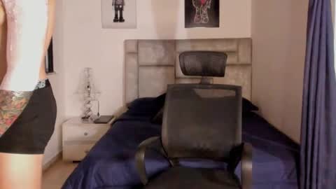 Snapshot of paul_roger chatting on 29, 10, 2025 PAUL ROGER online show from 29, 10, 2025