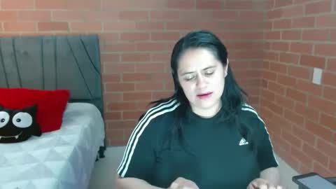 Snapshot of paula__117 chatting on 4, 5, 2026 paula__117 online show from 4, 5, 2026