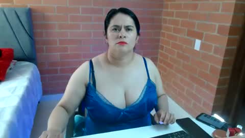 Snapshot of paula__117 chatting on 4, 7, 2026 paula__117 online show from 4, 7, 2026
