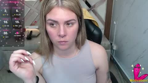 Snapshot of paula_b_ chatting on 25, 5, 2026 Paula online show from 25, 5, 2026