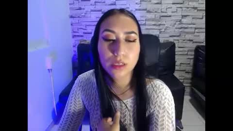 Snapshot of paula_ross_ chatting on 25, 4, 2026 paula ross online show from 25, 4, 2026