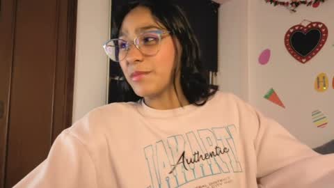 Snapshot of paulacutexs chatting on 9, 4, 2026 Paula online show from 9, 4, 2026