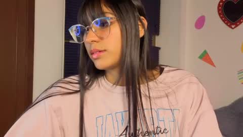 Snapshot of paulacutexs chatting on 22, 4, 2026 Paula online show from 22, 4, 2026