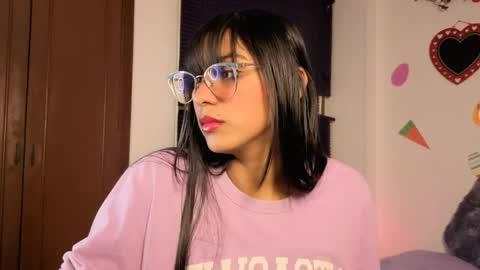 Snapshot of paulacutexs chatting on 27, 4, 2026 Paula online show from 27, 4, 2026