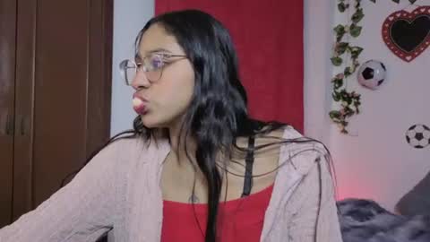 Paula  online show from 17, 6, 2026