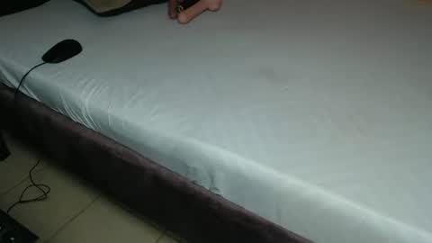 Snapshot of paulahlyn chatting on 15, 4, 2026 paualah online show from 15, 4, 2026